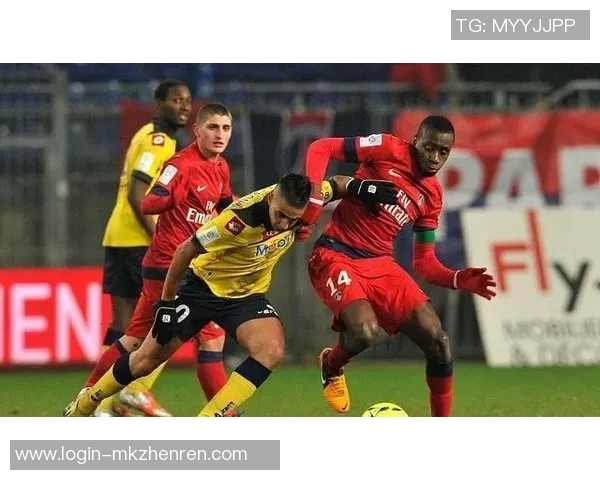 朗斯与索肖比赛因天气原因延期球迷期待新赛程安排